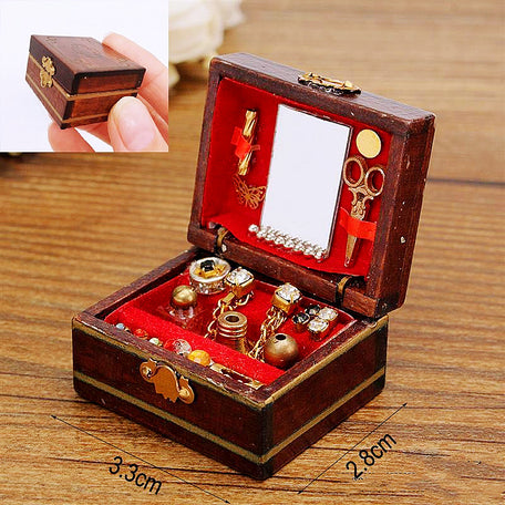 Minimum World 1:12  Handmade Vintage jewellery box