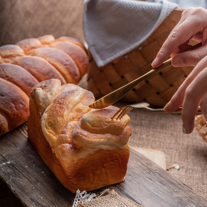 Raca Design - Display Bakery Basket with bread