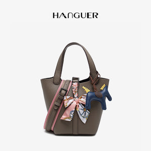HANGUER I am Not a picotin