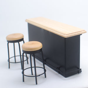 Minimum World 1:12 Dollhouse Bar counter with chairsx2