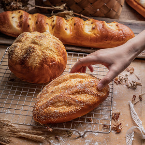 Raca Design - Display Bakery Basket with bread