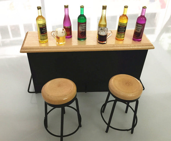 Load image into Gallery viewer, Minimum World 1:12 Dollhouse Bar counter with chairsx2
